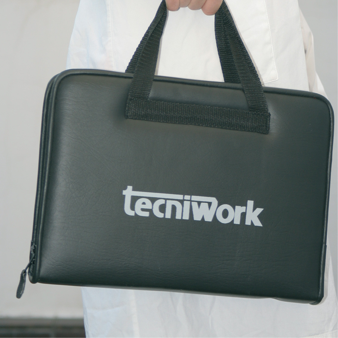 Valigetta nera porta strumenti con logo Tecniwork