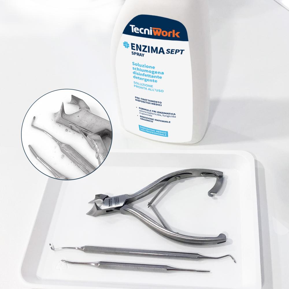Disinfettante detergente enzimatico per il pre-trattamento di strumenti Enzimasept Spray 750 ml