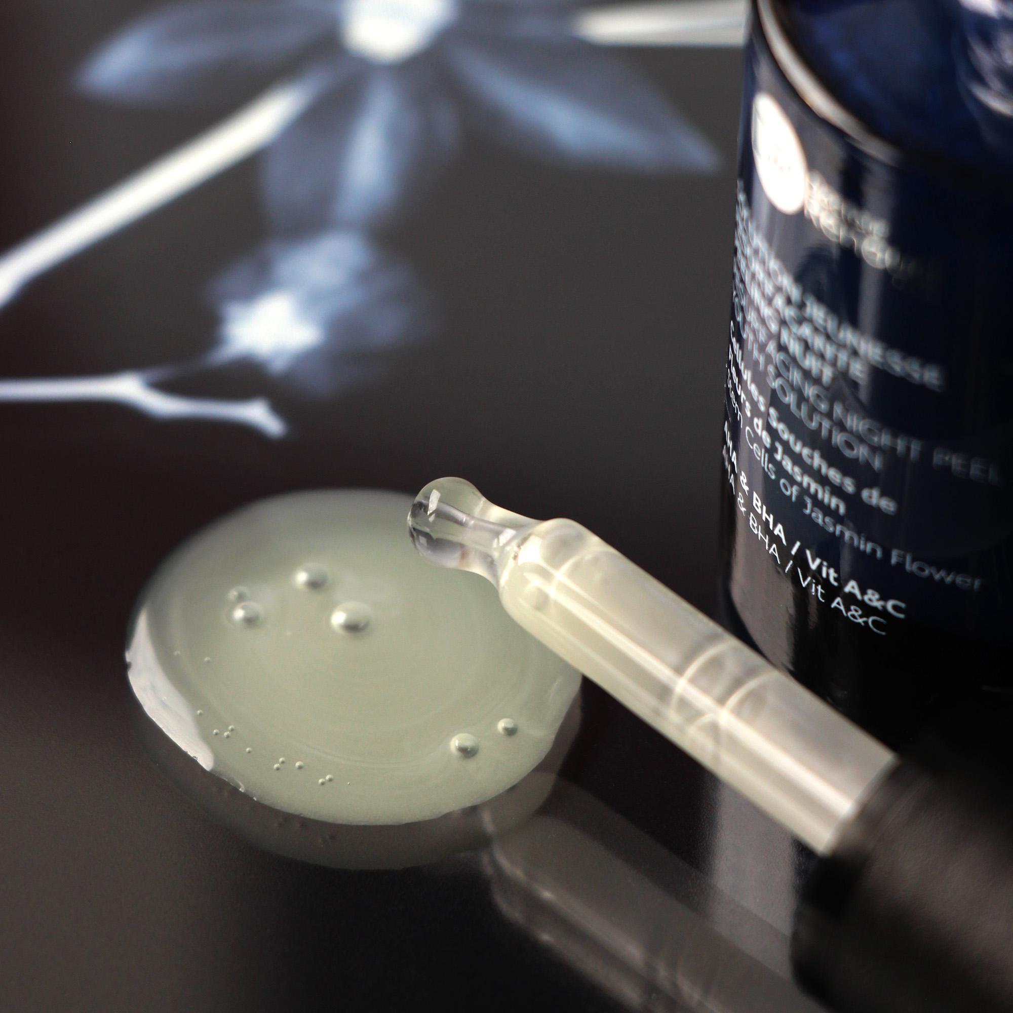 Suero facial intensivo reafirmante con peeling nocturno pro-juventud 30 ml