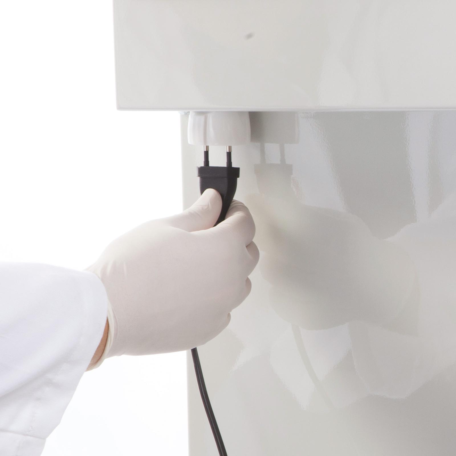 Podiatry unit Activ can be equipped with up to 3 instruments
