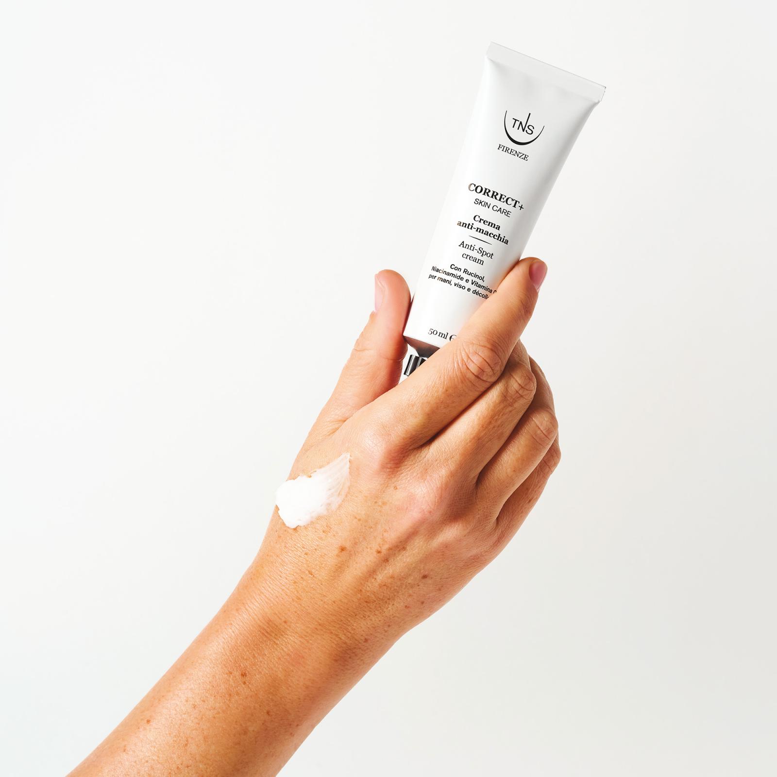 Crema antimanchas para manos y rostro Correct+ TNS 50 ml