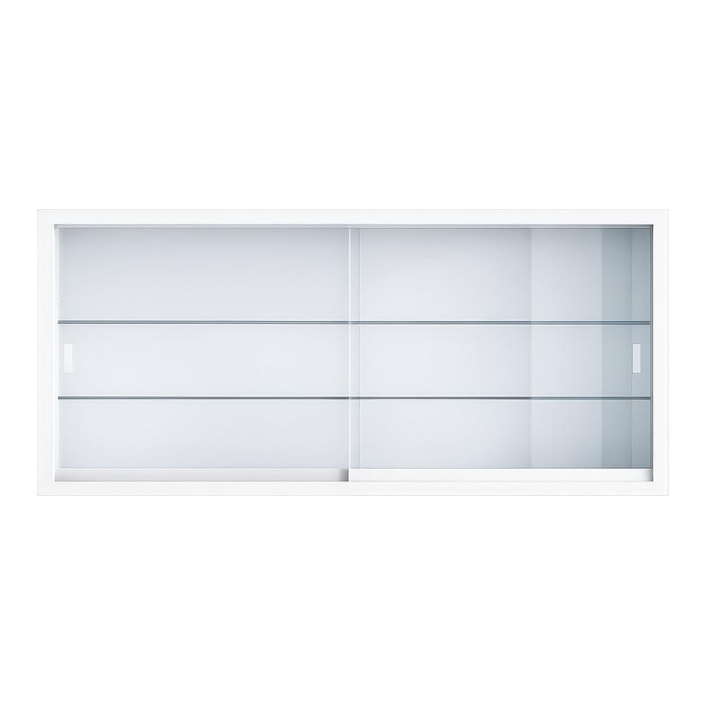 Vitrina suspendida con dos estantes y apertura corredera con puertas de cristal.