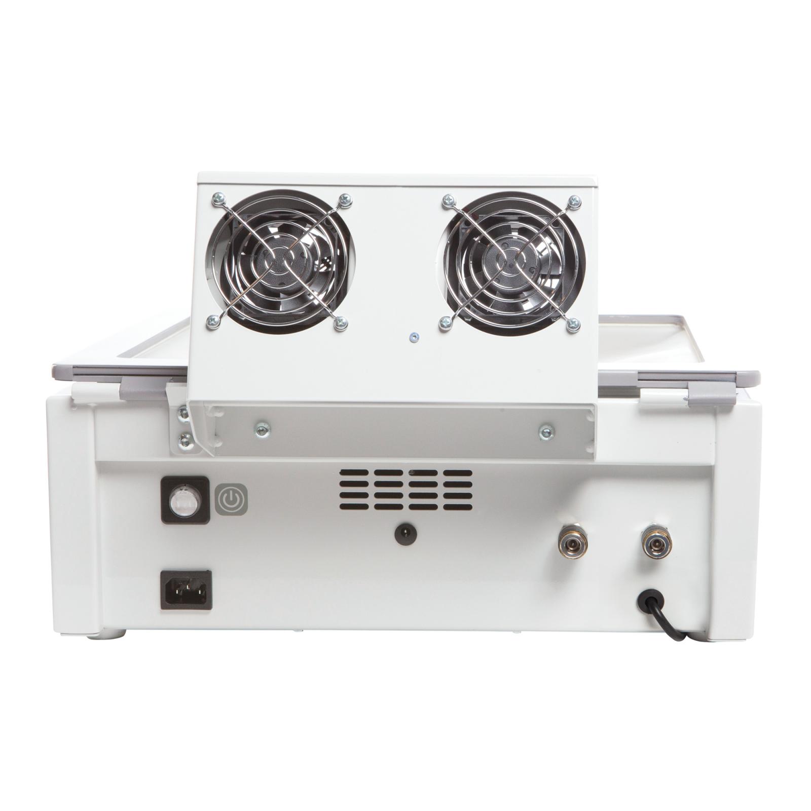 Termoformadora digital con pedal, bomba de vacío y sistema de refrigeración Vacuform.